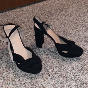 Brand new suede knot black pumps! 🖤